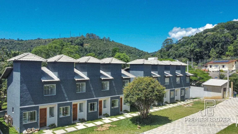 Imagem Casa à venda, 54 m² por R$ 264.900,00 - Cascata do Imbuí - Teresópolis/RJ
