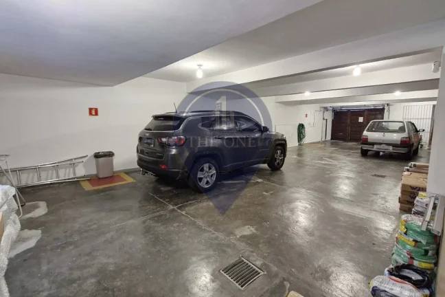 Imagem Imperdível: Casa Comercial de 2 Quartos na Aclimação, São Paulo-SP, 5 Banheiros, 9 Vagas de Garagem, 270m² de Área.