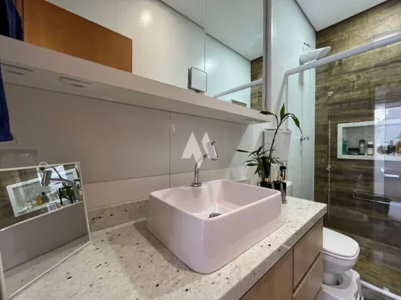 Imagem Casa com 4 quartos, piscina e 2 vagas à Venda, 180 m² na Vila Valença em São Vicente/SP
