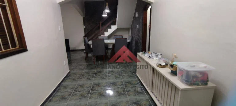Imagem Casa com 4 dormitórios à venda, 243 m² por R$ 380.000,00 - Barreto - Niterói/RJ