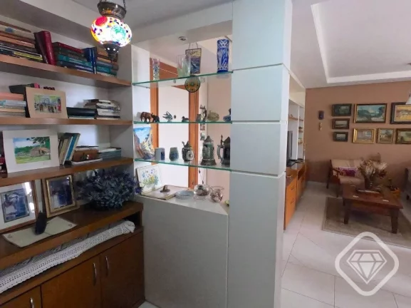 Imagem Acordar com o Guaíba na sua janela é mais do que morar, é viver melhor.

Apartamento de alto padr...