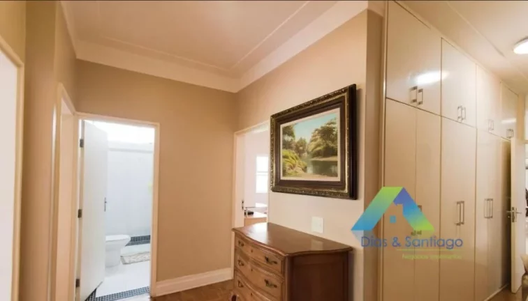 Imagem CERQUEIRA CESAR Apartamento 238M², 4 dormitórios, 2 vagas, a 3 minutos da estação do metro Consolação ótima localização e valor !!!