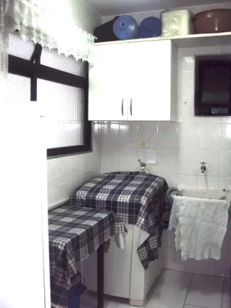 Imagem Local Nobre, Morro do Maluf, Prédio Novo, Lazer, 2 Garagens, Excelente Apartamento,50 Metros da Praia da Enseada ou Pitangueiras.