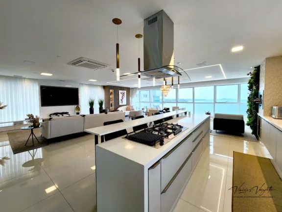 Imagem Frente ao Mar para Venda em Balneário Camboriú / SC no bairro Centro