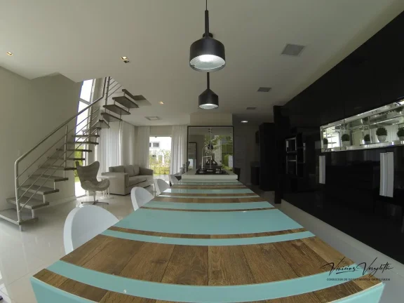 Imagem Casa em Condomínio para Venda em Balneário Camboriú / SC no bairro Barra
