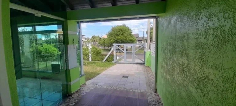 Imagem Casa com 4 Dormitorio(s) localizado(a) no bairro Tramandaí em Tramandaí / Rio Grande do Sul Ref.:57580580