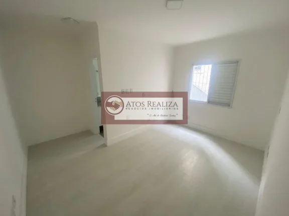 Imagem Vendo SUPER Oportunidades na vila Mariana. Casa 225m2, com 3 suítes, 6 Banheiros, 2 vagas, dependência de empregada, corredores nas laterais. OPORTUNIDADE.