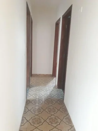 Imagem Casa em ótima localização em Santa Terezinha, com 03 dormitórios sendo 01 com AE, sala, banheiro...