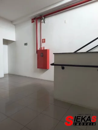 Imagem Galpão para locação no bairro Maranhão, São Paulo-SP: 6 salas, 4 banheiros, 1 vaga de garagem e 1.614m² de área.