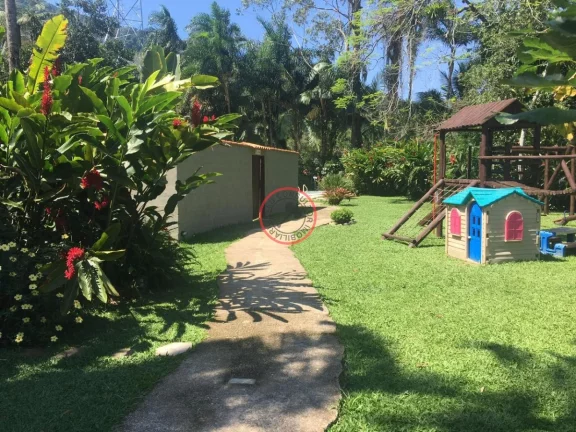 Imagem CASA COM 2 DORMITÓRIOS, SENDO 1 SUÍTE, DENTRO DE UM RESIDENCIAL COM PISCINA, PARA LOCAÇÃO ANUAL EM BOISSUCANGA