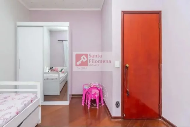 Imagem Casa Térrea para Venda em Santo André, Vila Lucinda, 2 dormitórios, 1 suíte, 2 banheiros, 3 vagas