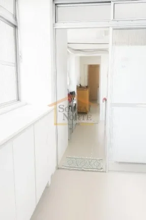 Imagem Apartamento com 160m² de área útil, 3 dormitórios, sendo 1 suite, 4 banheiros e 1 vaga de garage...