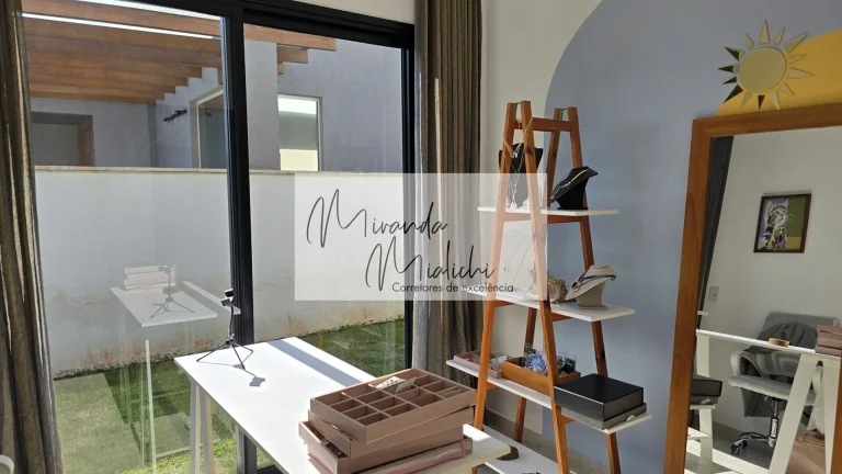 Imagem Casa no condomínio Condomínio Ilha do Francês para venda e locação com 4 quartos, sendo 2 suítes, 186m²