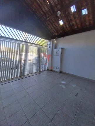 Imagem Casa de 3 Quartos, 2 Suites, churrasqueira, no Bairro Jardim Rony, Guaratinguetá