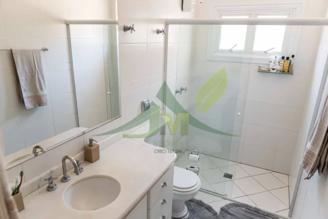 Imagem Casa de Alto Padrão no Condomínio Vale do Flamboyant em Atibaia-SP
