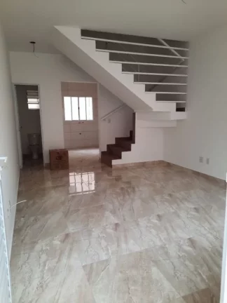 Imagem Sobrado com 2 dormitórios à venda, 80 m² por R$ 337.000,00 - Vila Amélia - Poá/SP