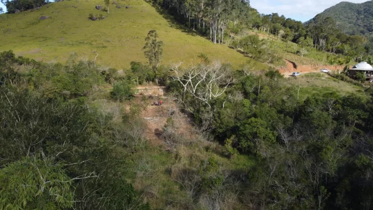 Imagem Terreno com Vista Privilegiada e Grande Potencial em Garopaba - Encantada / Serraria