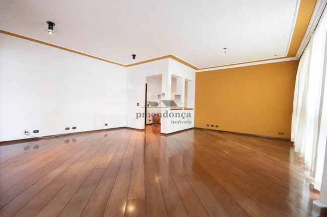 Imagem . Apartamento com 207 m², 3 dormitórios, 2 suítes, living para 2 ambientes, copa e cozinha, área...