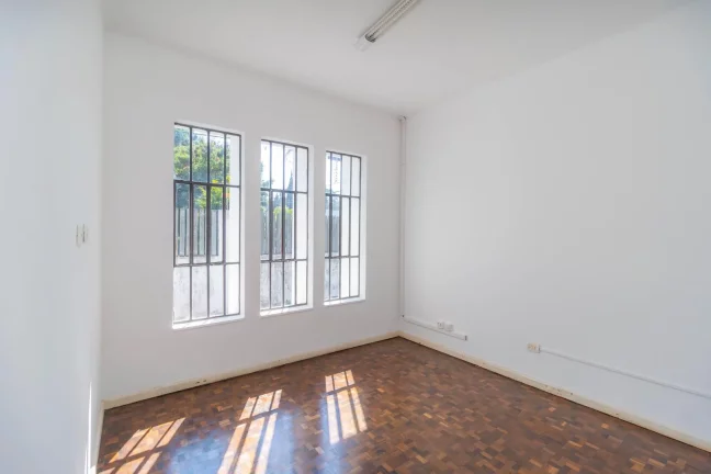 Imagem Casa Comercial no bairro Santa Quitéria