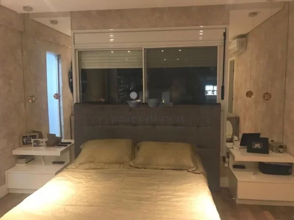 Imagem Apartamento fino acabamento, todo decorado, repleto de armários, com terraço gourmet, amplo e com ...