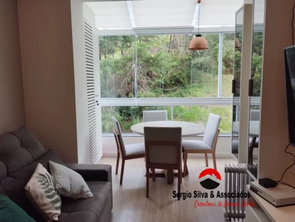 Imagem Apartamento Duplex Mobiliado a Venda no Vila Capivari em Campos do Jordão.