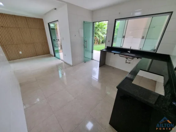 Imagem Casa Duplex com 3 Suítes à Venda na Praia do Morro Guarapari-ES