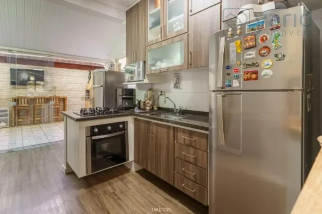 Imagem Casa em Condomínio à Venda em Jundiaí-SP, Bairro Chácara Planalto: 2 Quartos, 1 Sala, 2 Banheiros, 2 Vagas, 250m²!