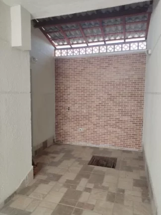 Imagem Sobrado com 3 dormitórios para alugar, 90 m² por R$ 2.319,00/mês - Jardim Casa Branca - Suzano/SP