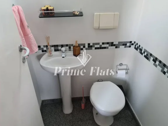 Imagem Flat disponível para locação no Twin Towers Ibirapuera, com 70m², 2 dormitórios e 2 vagas de garagem