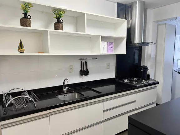 Imagem Apartamento com 3 suítes e 3 vagas de garagem na Meia Praia em Itapema