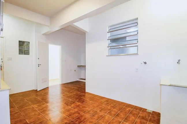 Imagem Apartamento Botafogo - 91M², 3 Dorms, Salão de Festas, Brinquedoteca, Playground, Área Verde.