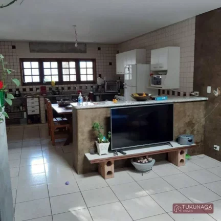 Imagem Sobrado com 4 dormitórios à venda, 344 m² por R$ 600,000 - Luiz Fagundes - Mairiporã/SP