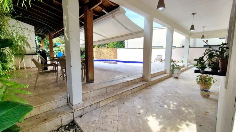 Imagem Imperdível: Casa de Luxo na Riviera de São Lourenço com Ótimo Preço, 4 suítes, 476m² e área externa com piscina e área gourmet!