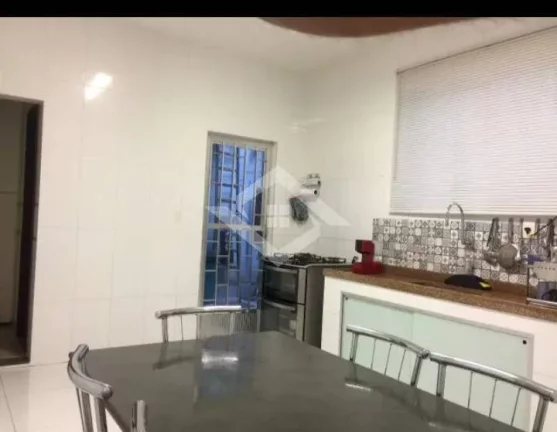 Imagem CASA TRIPLEX EM CONDOMÍNIO TAQUARA ACEITA FINANCIAMENTO BANCÁRIO