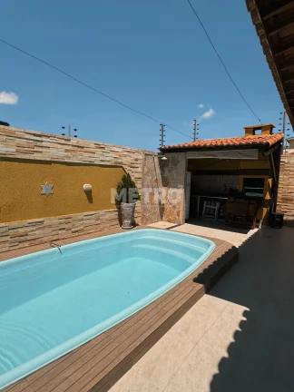 Imagem Casa à venda no Caminho do Sol, 3 4, sendo 01 suíte, escritório, piscina