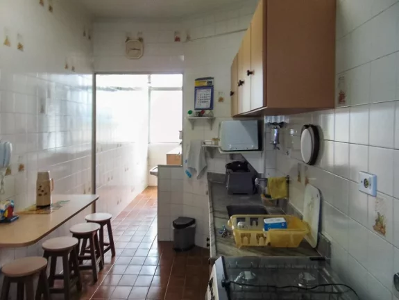 Imagem ASTÚRIAS - LOCALIZAÇÃO ESPETACULAR - 93 M² ÚTEIS - CONDOMÍNIO BAIXO - GARAGEM NO PRÉDIO.