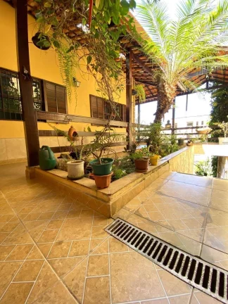 Imagem Ampla Casa Assobradada à venda em Bairro Nobre – City Bussoc