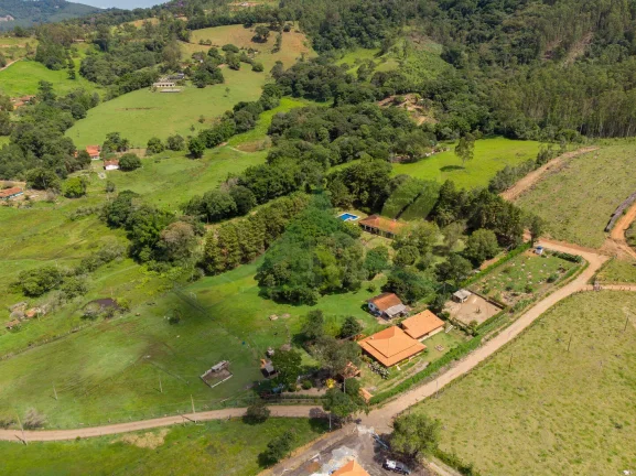 Imagem Sítio à venda em Bragança Paulista – Espaço, conforto e sustentabilidade