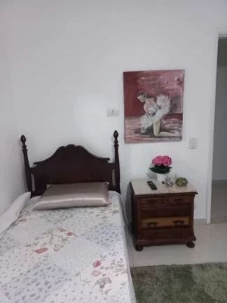 Imagem APARTAMENTO AMPLO REFORMADO, COM 3 SUÍTES, 1 QUADRA DA PRAIA DE PITANGUEIRAS, COM LAZER E 2 VAGAS DE GARAGEM