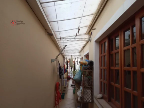 Imagem AMPLO SOBRADO A VENDA NA VILA PRUDENTE COM 5 DORMITÓRIOS E 3 SUITES, PISCINA, CHURRASQUEIRA E FORNO DE PIZZA. 5 VAGAS DE GARAGEM. RUA LARGA, TRANQUILA