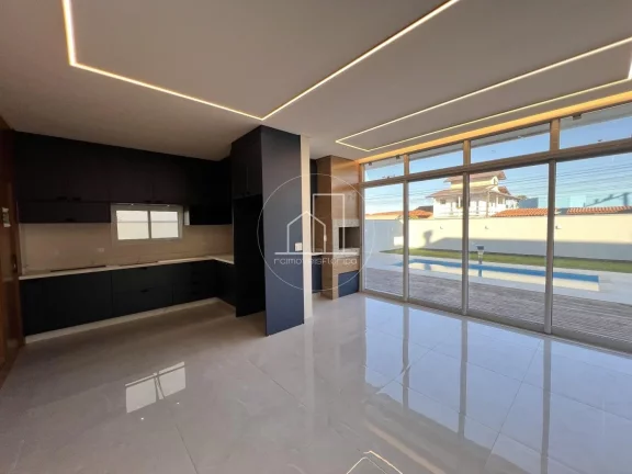 Imagem Casa Alto Padrão para Venda em Florianópolis / SC no bairro São João do Rio Vermelho