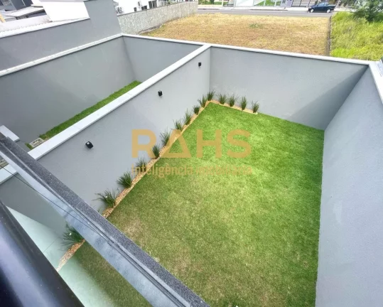 Imagem Excelente sobrado geminado localizado no bairro Jardim Sofia, bem próximo ao Shopping Garten. Conta...