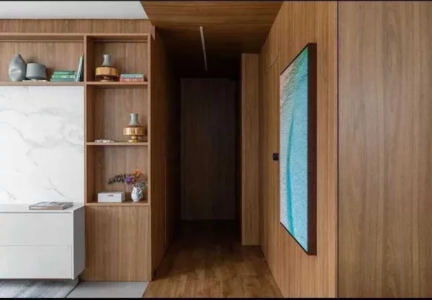 Imagem Apartamento com 3 suítes e 2 vagas de garagem Bairro Pioneiros em Balneário Camboriú/SC