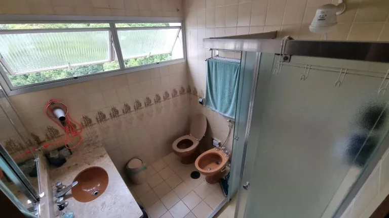 Imagem APARTAMENTO A 2 QUADRA DA PRAIA DE PITANGUEIRAS, 3 DORMITÓRIOS (1 SUÍTE), 2 VAGAS DE GARAGEM E LAZER.