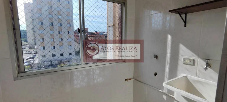 Imagem Este apartamento com sacada em Vila da Paz, São Paulo, é uma oportunidade única de morar em um imóvel completo e bem localizado. Com 56m² de área útil, ele conta com 2 dormitórios, 1 banheiro e uma vista livre de tirar o fôlego. Além disso, possui água in
