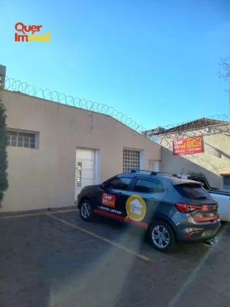 Imagem Oportunidade Única: Casa Comercial à venda na Vila Seixas, Ribeirão Preto-SP 6 salas, 2 banheiros, 4 vagas - 219m² Quer Imóvel Negócios Imobiliários