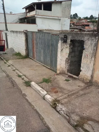 Imagem Terreno em Mairiporã / Terra preta.