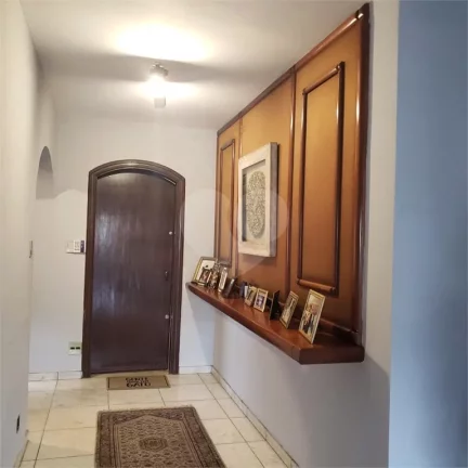 Imagem Casa à venda com 6 quartos, sendo 4 suítes, em Vila Sônia, São Paulo - SP