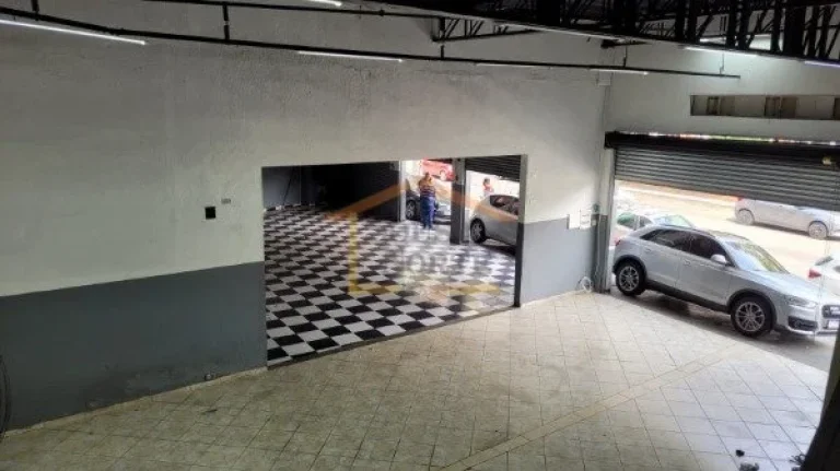Imagem Imóvel em excelente ponto comercial, ideal para empresas que precisam de espaço amplo, bem localiz...