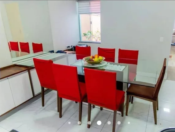 Imagem Sobrado com 4 dormitórios à venda, 256 m² por R$ 850.000,00 - Vila Humaitá - Santo André/SP